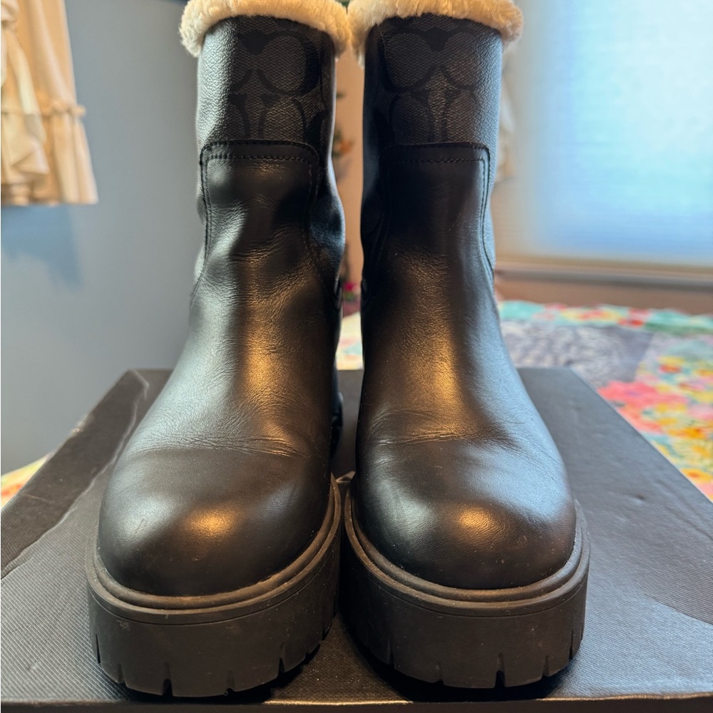 Coach Raina Sig Boot NWT - Picture 4 of 8